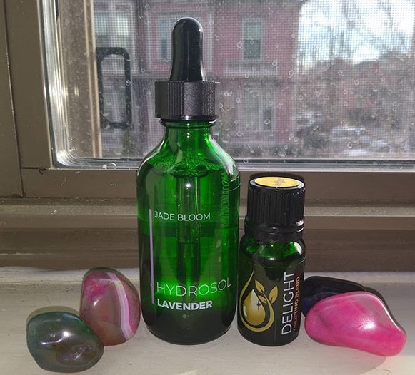 A real photo of DELIGHT - Uplifting Oil Blend by Jason Bartlett (1)