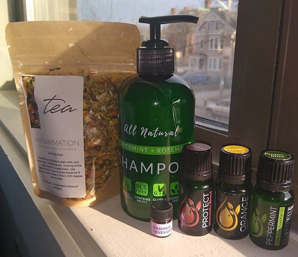 A real photo of Shampoo|Peppermint & Rosemary  by Jason Bartlett (1)